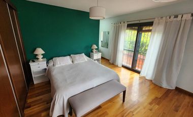 Venta de casa B° cerrado Vistalba, Lujan- 6 amb.