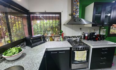 Venta de casa B° cerrado Vistalba, Lujan- 6 amb.