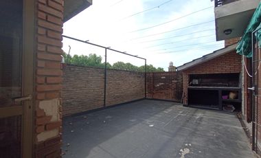 Venta Casa Rosario barrio Azcuénaga  3 dormitorios apto uso comercial