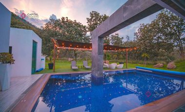 Casa de una planta amueblada  con Alberca en El Palomar Lujo sur