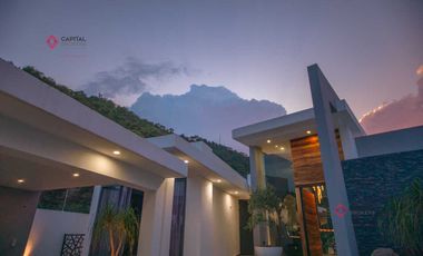 Casa de una planta amueblada  con Alberca en El Palomar Lujo sur