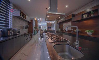 Casa de una planta amueblada  con Alberca en El Palomar Lujo sur