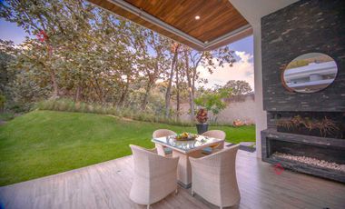 Casa de una planta amueblada  con Alberca en El Palomar Lujo sur