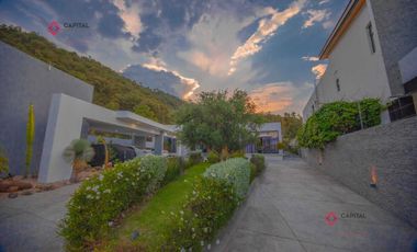 Casa de una planta amueblada  con Alberca en El Palomar Lujo sur