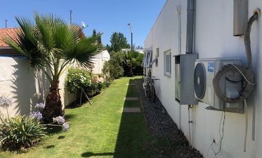 Casa En Venta En Nogales, Machalí 4d 4b 260 Mts.