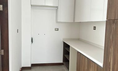 Casa En Venta De 5 Dor.5 Ba.450 Mts Los Lirios En Requínoa