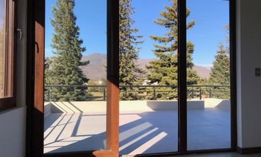 Casa En Venta De 5 Dor.5 Ba.450 Mts Los Lirios En Requínoa