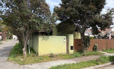 Casa En Venta De 3 Dorm.2 Ba. Piscina San Marcelino Machalí