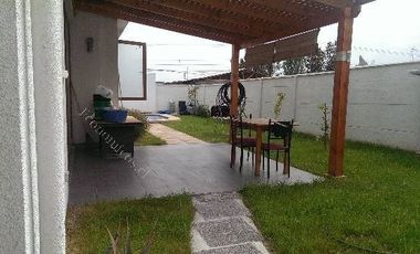 Casa En Venta De 4 Dorm. 3 Baños,condominio Machalí 8.300 Uf
