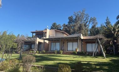 Casa En Venta Lago Rapel 5d 4b La Puntilla