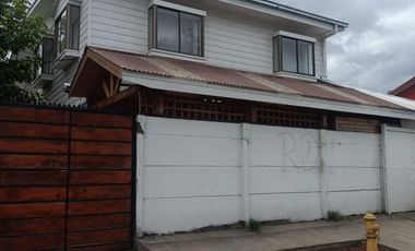 HERMOSA CASA AMPLIADA EN CHILLAN VIEJO 3D 1B 1E
