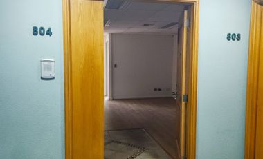 Oportunidad, Arriendo gran oficina 3P+2B, Santiago centro