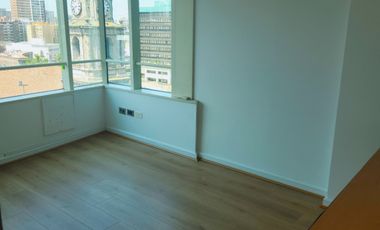 Oportunidad, Arriendo gran oficina 3P+2B, Santiago centro