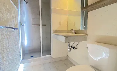 Casa en renta en Hacienda de las Palmas, Huixquilucan, México