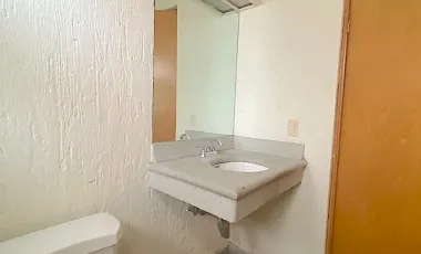 Casa en renta en Hacienda de las Palmas, Huixquilucan, México