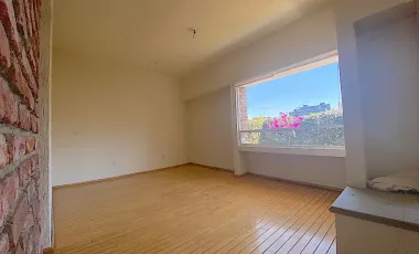 Casa en renta en Hacienda de las Palmas, Huixquilucan, México