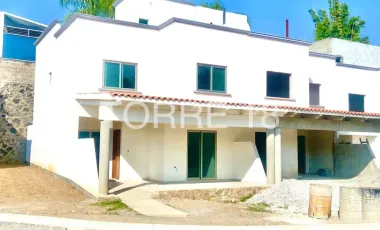 Casa en venta en Ahuatepec, Cuernavaca, Morelos