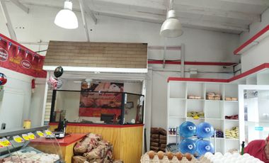 SE LIQUIDA  DERECHO LLAVES CARNICERIA LLOLLEO