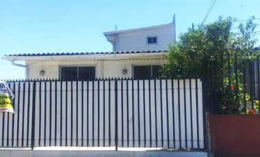 ARRIENDO CASA 3HAB 2BA SAN ANTONIO