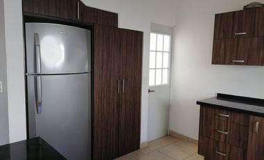 Hermosa Casa en Arboleda 1, alberca y areas verdes