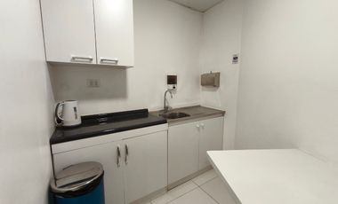GRAN OPORTUNIDAD LOCAL COMERCIAL A PASOS METRO U DE CHILE