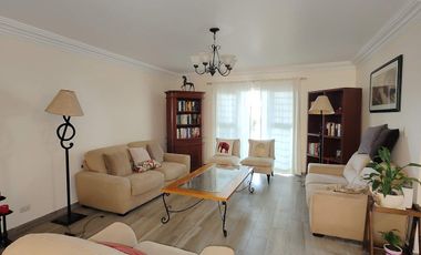 Casa en venta calle cerrada Lomas de las Palmas