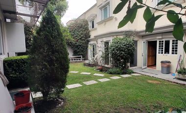 Casa en venta calle cerrada Lomas de las Palmas