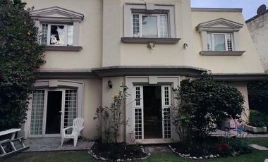 Casa en venta calle cerrada Lomas de las Palmas