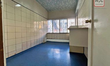 Arriendo Oficina Comercial en Corazón de Valparaíso