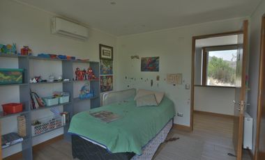 Arriendo Amoblado, Hermosa Casa en parcela de 6.000 mts2. 5D/4B