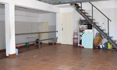 Local + Vivienda - Barrio Cerrito Sur / Juramento