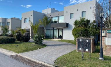 Casa - Barrio Don Joaquin