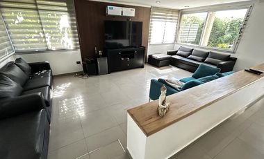 Propiedad en 2 Plantas con Vista al Lago en Fincas de Iraola