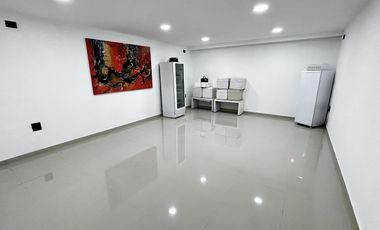 Propiedad en 2 Plantas con Vista al Lago en Fincas de Iraola