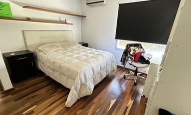 Propiedad en 2 Plantas con Vista al Lago en Fincas de Iraola