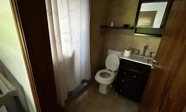 Propiedad en 2 Plantas con Vista al Lago en Fincas de Iraola