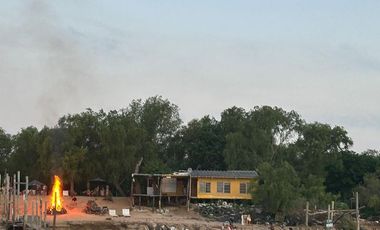Fondo de Comercio en la ISLA FRENTE A FLORIDA PAGA