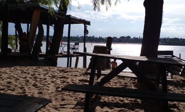 Fondo de Comercio en la ISLA FRENTE A FLORIDA PAGA