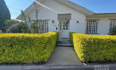 Casa en Venta de un piso, en  Camino Real a Cholula, en fraccionamiento cerrado