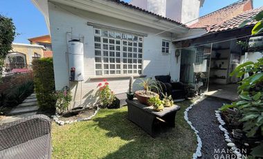 Casa en Venta de un piso, en  Camino Real a Cholula, en fraccionamiento cerrado