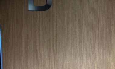 MONOAMBIENTE en VENTA a ESTRENAR . MOLDES al 900 . COLEGIALES