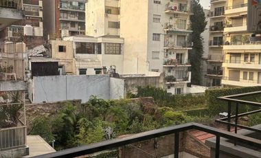 MONOAMBIENTE en VENTA a ESTRENAR . MOLDES al 900 . COLEGIALES