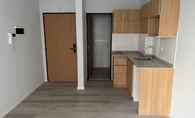 MONOAMBIENTE en VENTA a ESTRENAR . MOLDES al 900 . COLEGIALES