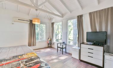 Casa de 4 dormitorios en venta - linda con jcr - Fisherton