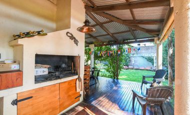 Casa de 4 dormitorios en venta - linda con jcr - Fisherton