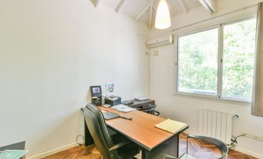 Casa de 4 dormitorios en venta - linda con jcr - Fisherton