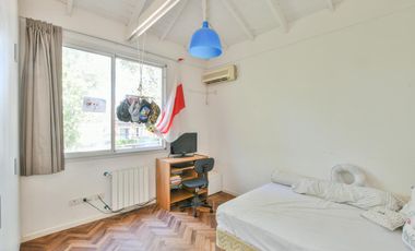 Casa de 4 dormitorios en venta - linda con jcr - Fisherton