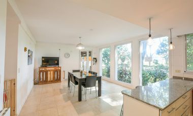 Casa de 4 dormitorios en venta - linda con jcr - Fisherton