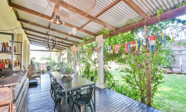 Casa de 4 dormitorios en venta - linda con jcr - Fisherton