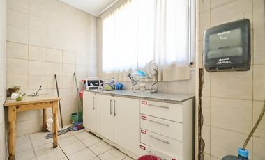 Edificio Comercial en Olivos- Oficinas y Depósito - Panamericana y San lorenzo